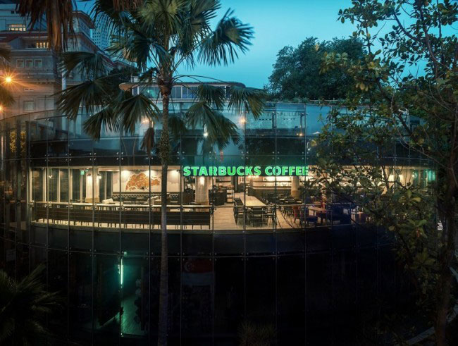 Starbucks-Fullerton-Waterboat-House